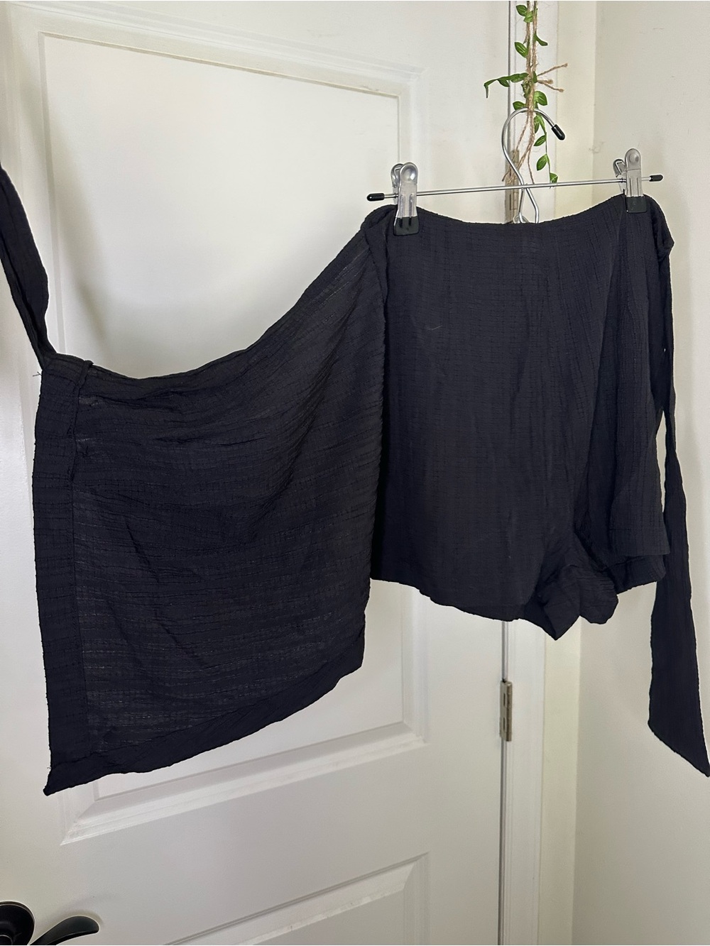 Black Crinkle Plisse Textured Wrap Front Skort Side Tie Short Mini Skirt